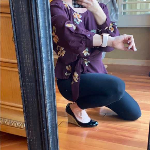 Tops - Floral blouse